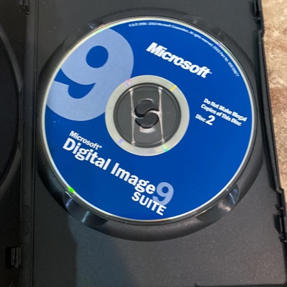 Microsoft Digital Image Suite 9 2‎ disc set